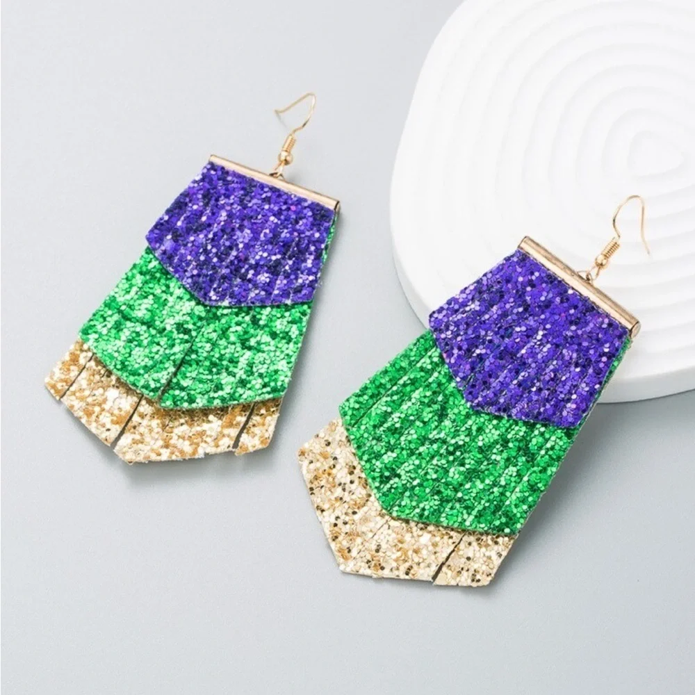 Sparkle and Shine at Mardi Gras: Dangle Glitter Earrings Extravaganza!